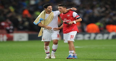 Premier League: Hiszpan stanął w obronie Oezila!